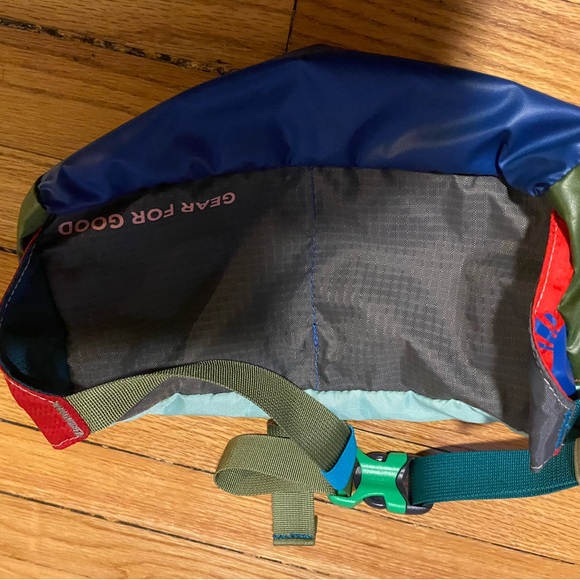 Cotopaxi Starbucks Fanny Pack - Picture 5 of 5